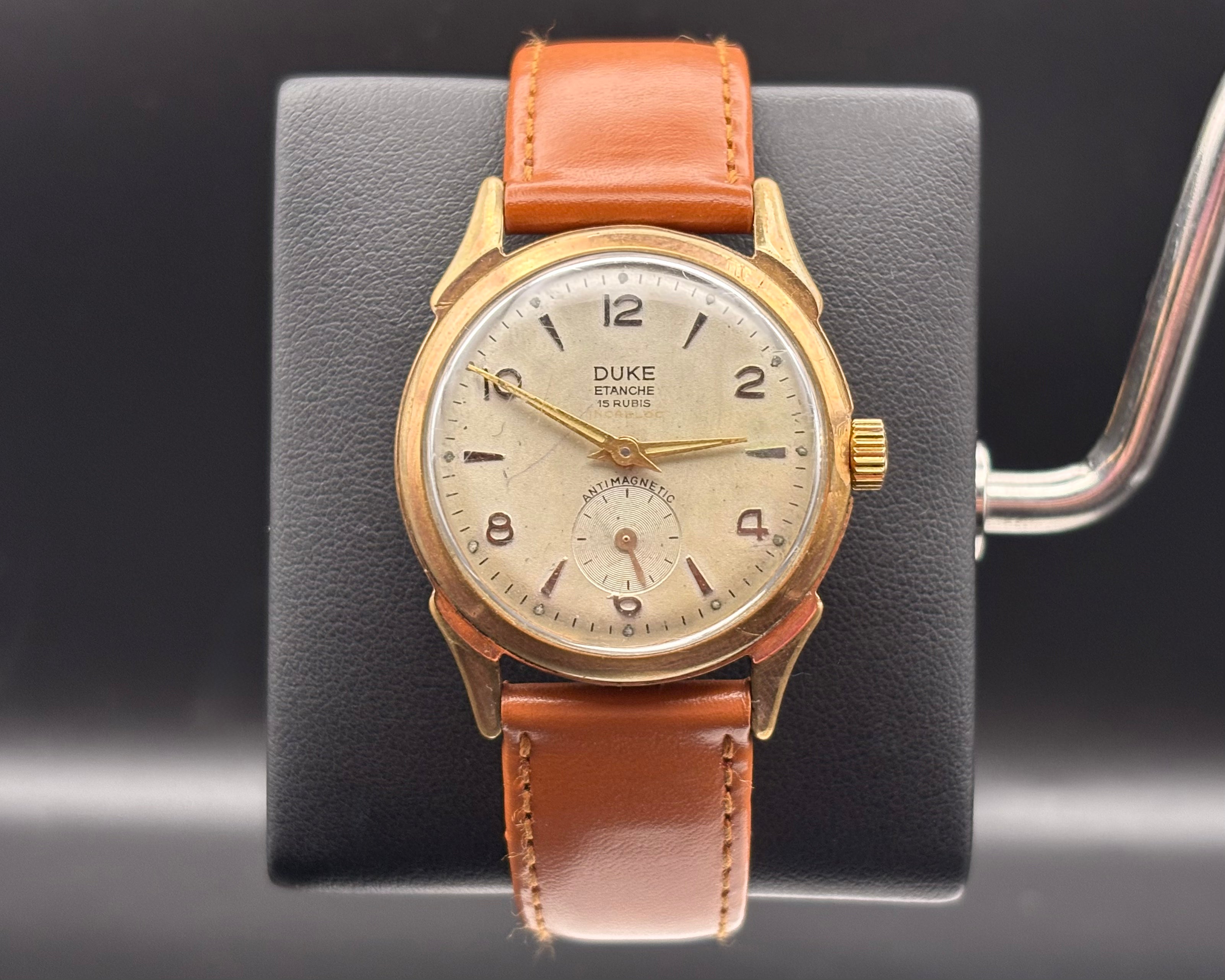 Duke Étanche 15 Rubis – Vintage Antimagnétique