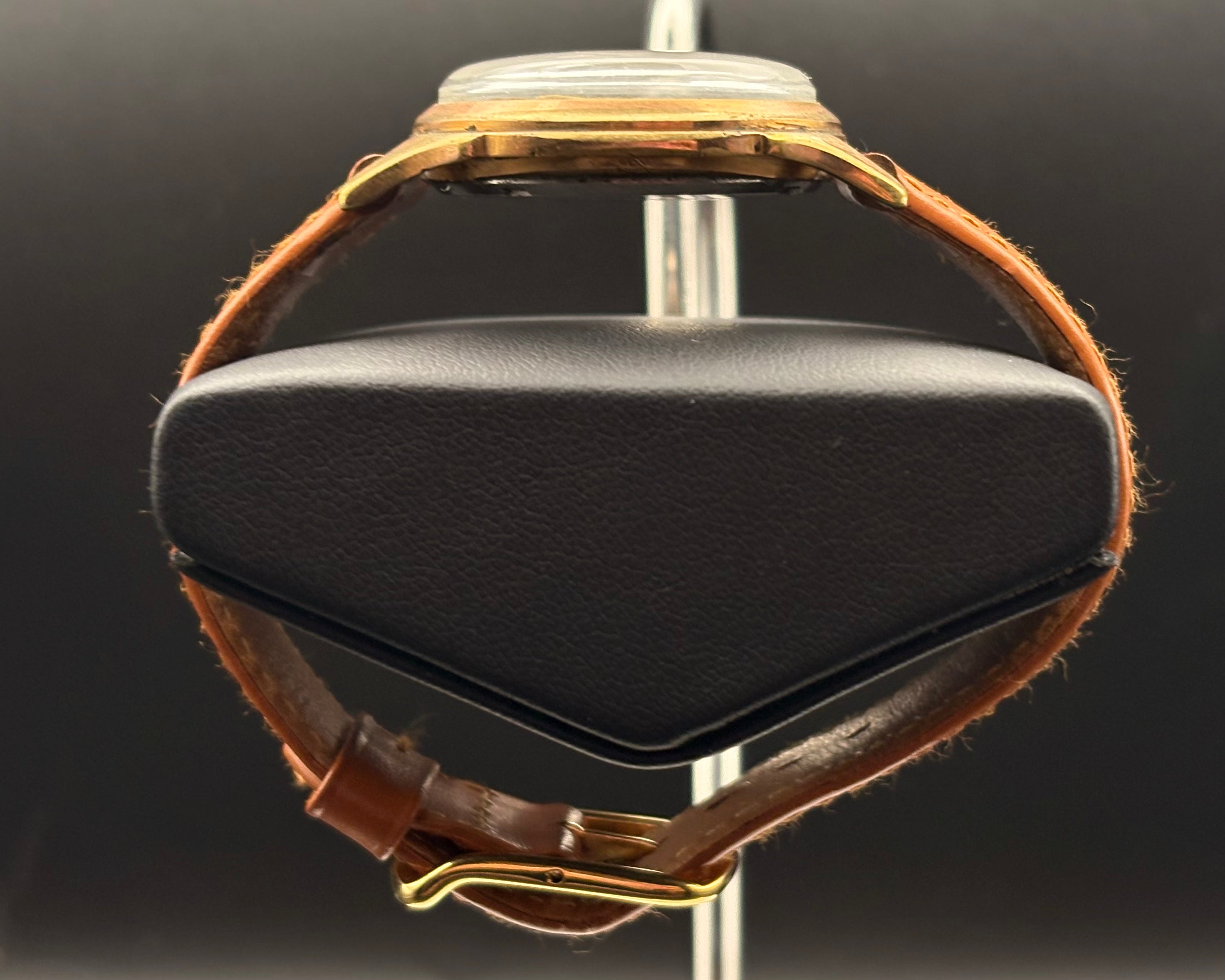 Duke Étanche 15 Rubis – Vintage Antimagnétique