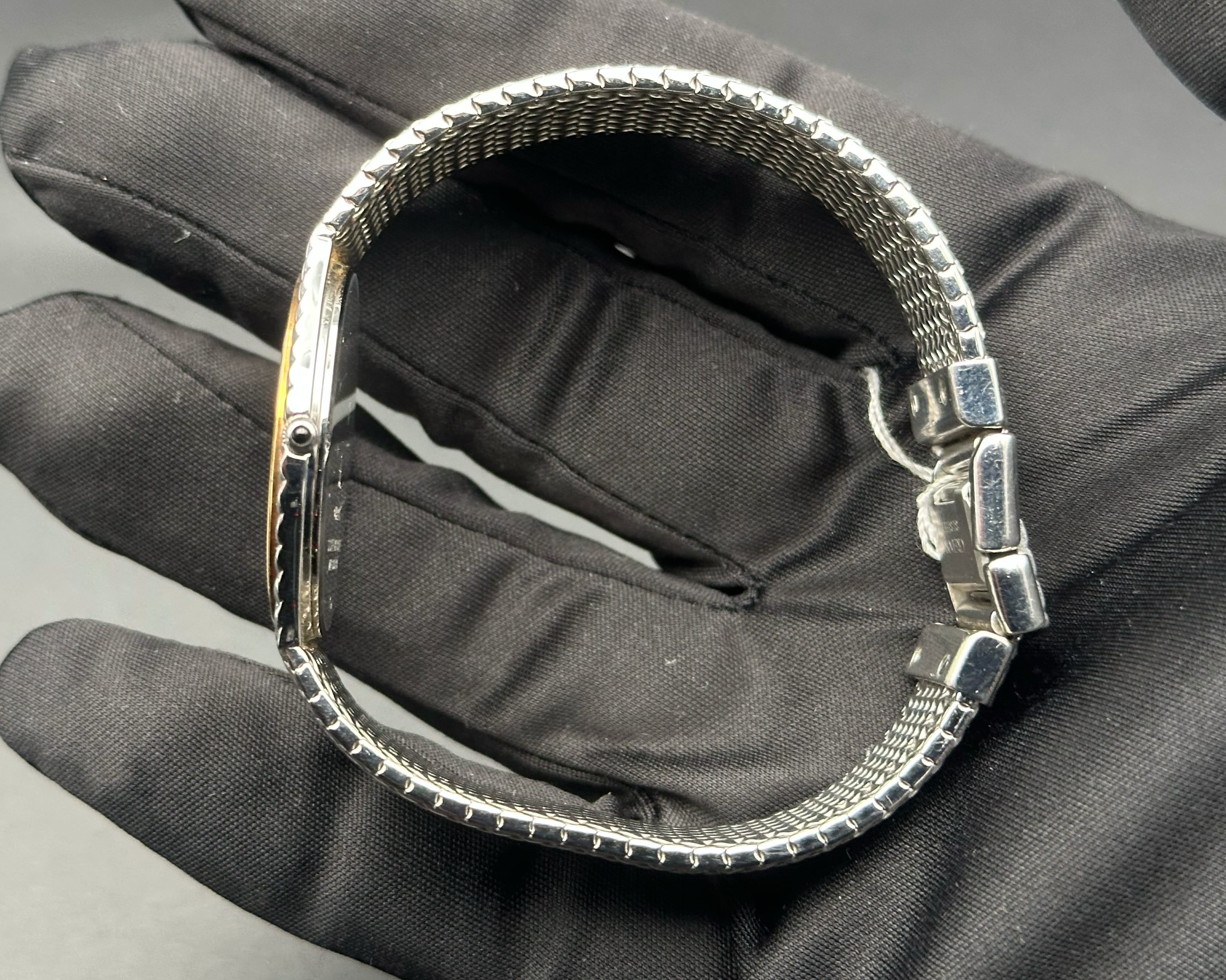 Credor 7771-6050 black dial 18K