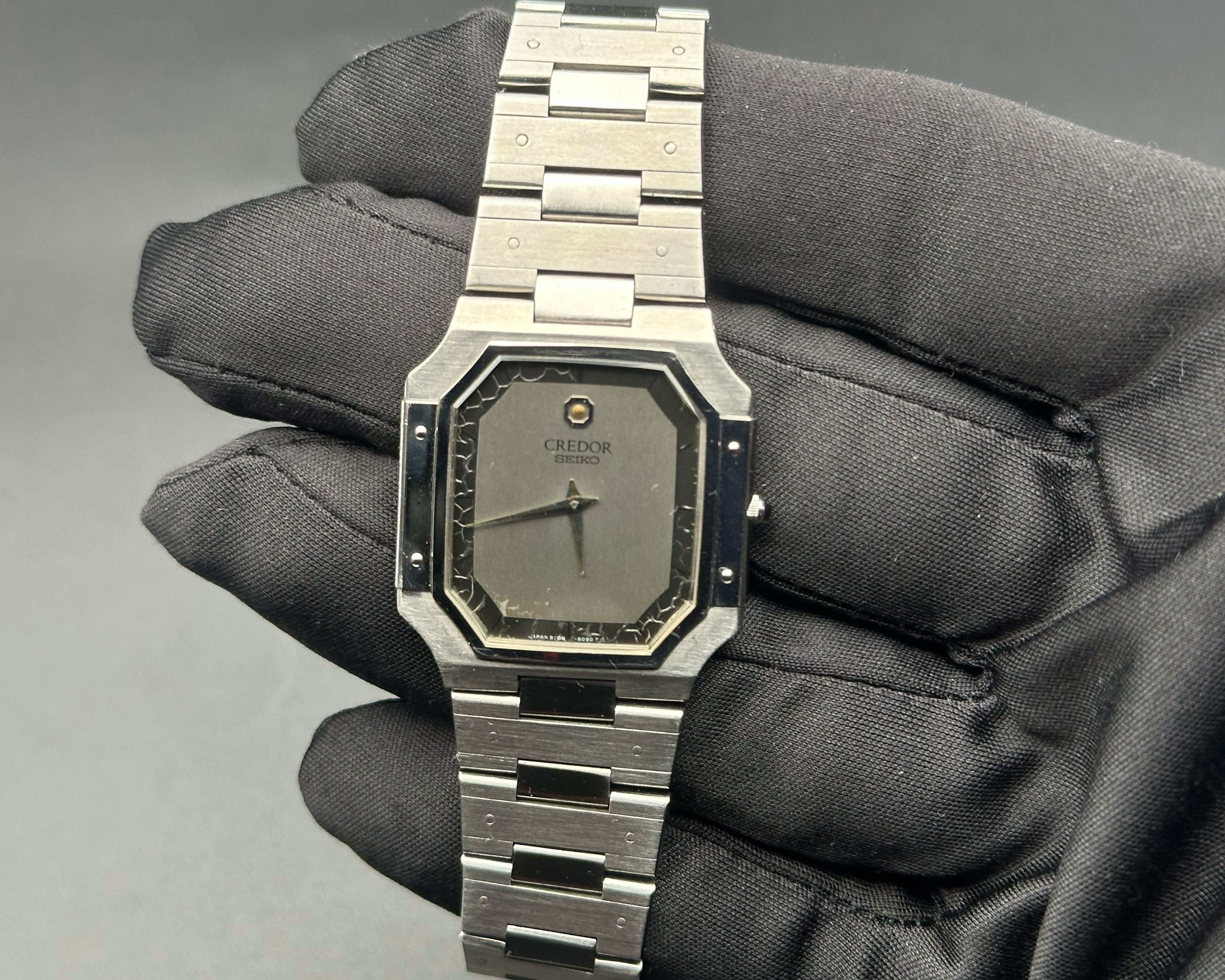 Credor 9300-5050 black layer dial