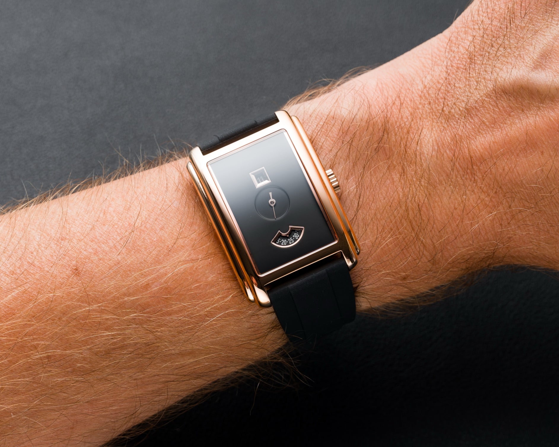 Initiale Sport Heure Sautante