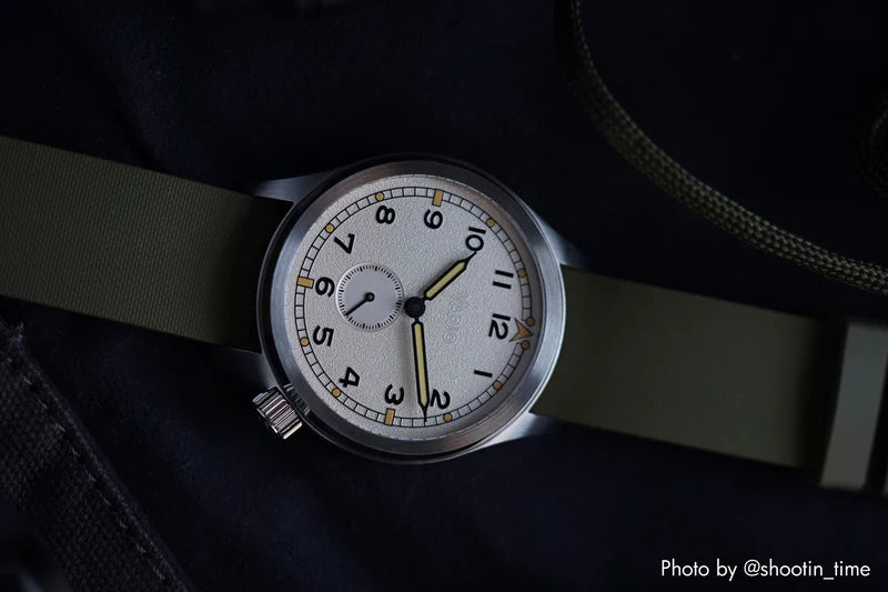 Vario 1945 D12 Sand Beige Field Watch