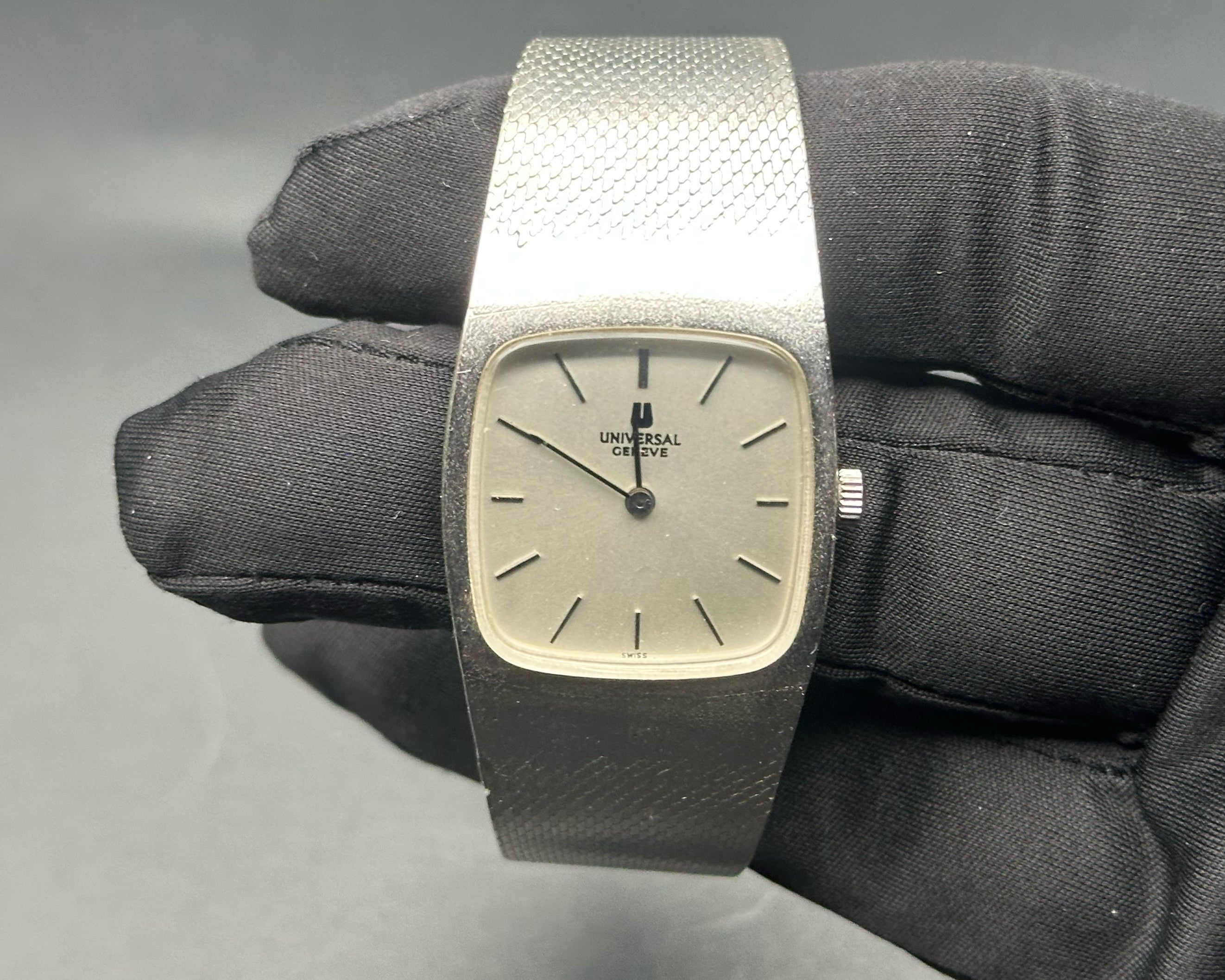 Universal Geneve cobra