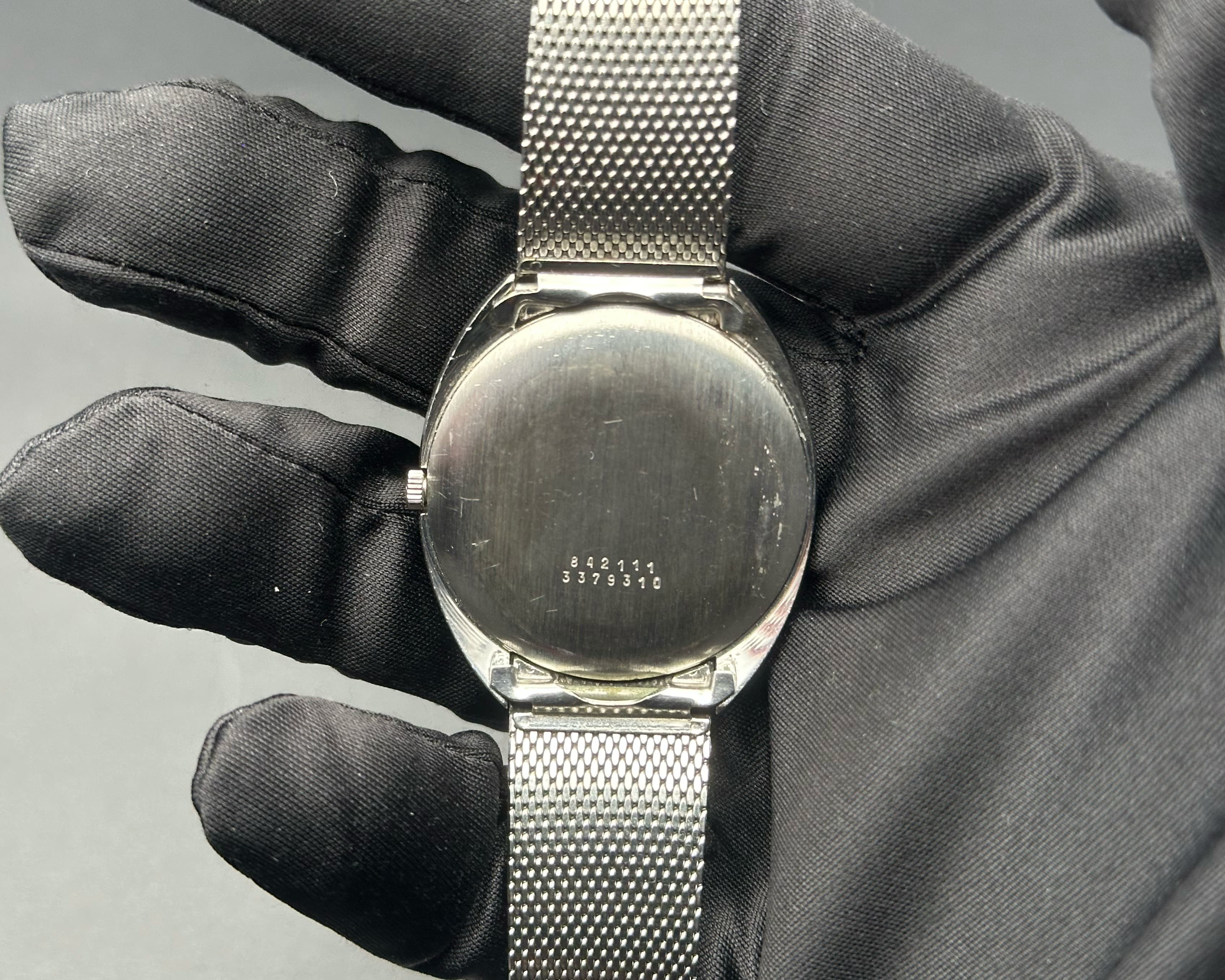 Universal geneve White shadow roman number